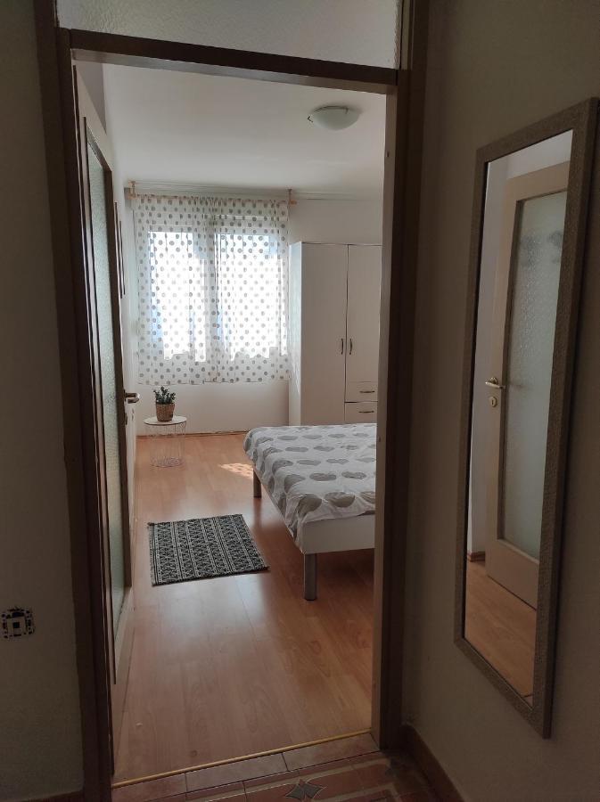 Sunny Apartment In 里耶卡 外观 照片